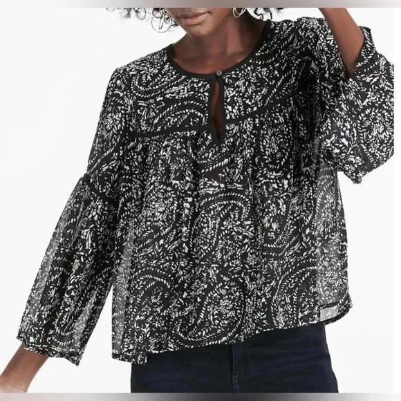 Lucky Brand Women's Paisley Printed Bell Sleeve Top, Black/Multi size M - Picture 1 of 9